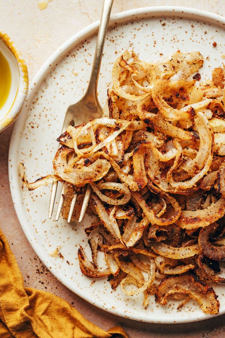 Fried onion rings on a plate
