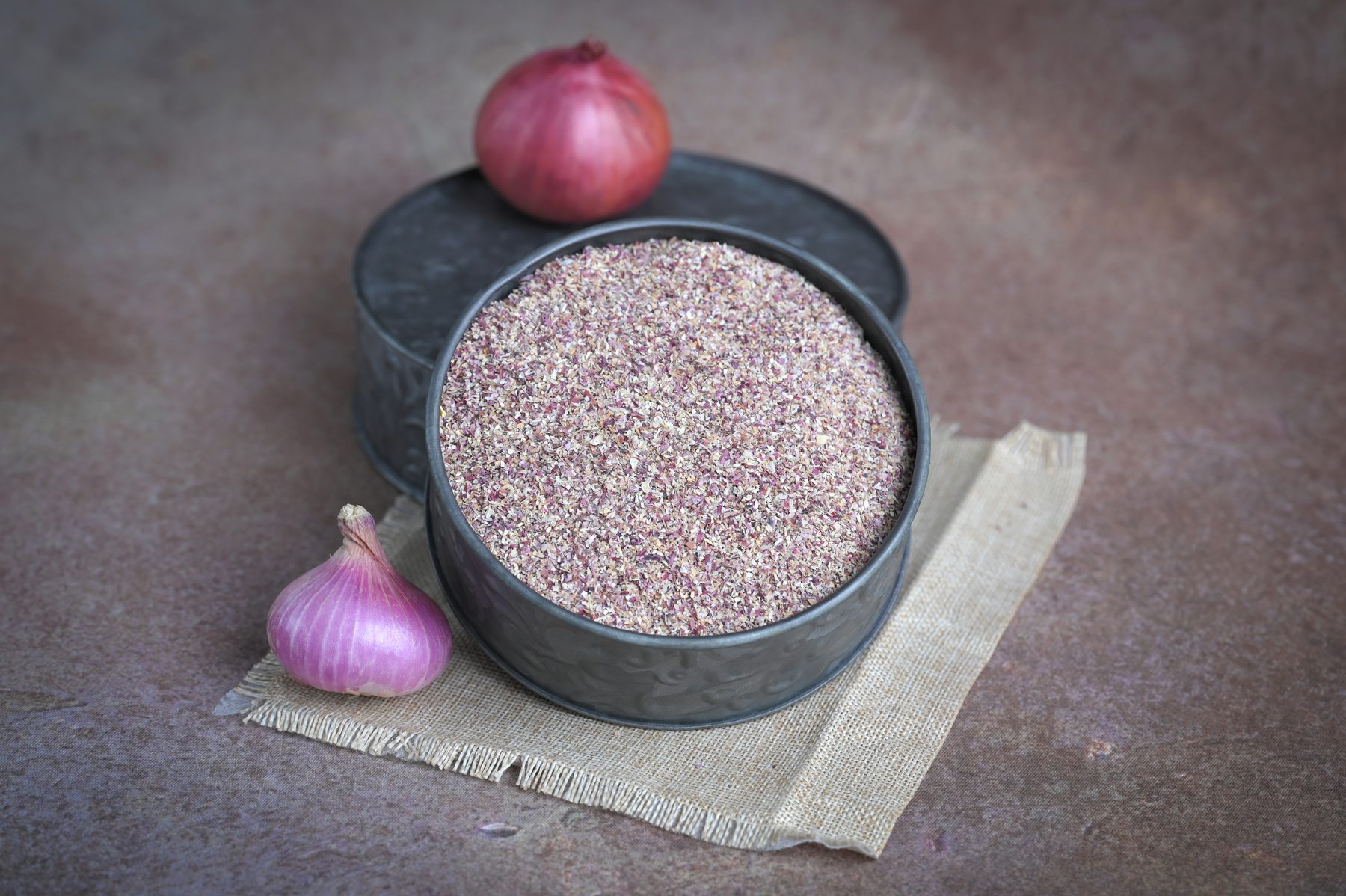 Pink onion minced